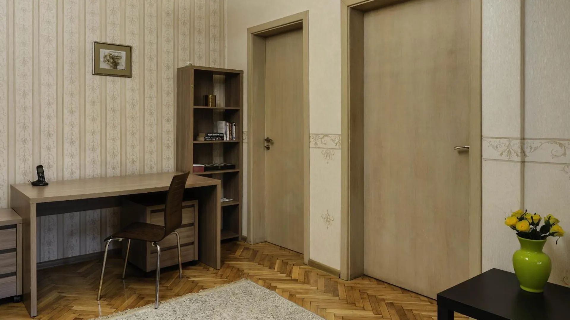 Aristocratic 2 Bedroom Flat Next To Ndk Sofia Apartment