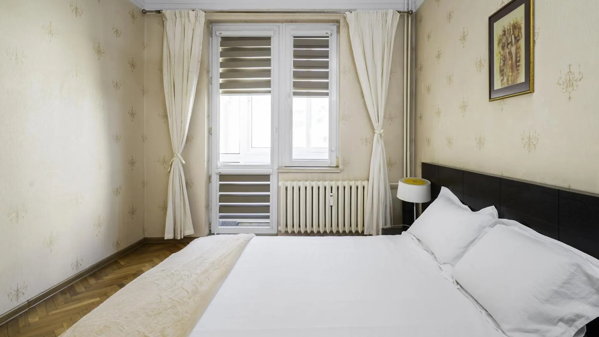 Aristocratic 2 Bedroom Flat Next To Ndk Sofia Bulgaria